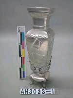 藏品(錫花瓶)的圖片